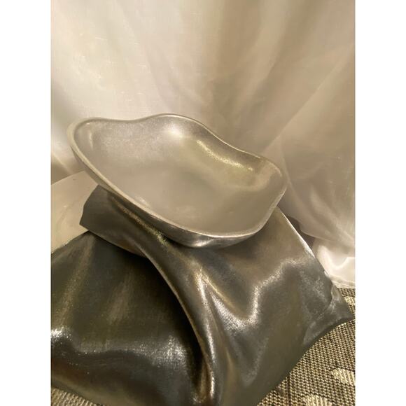 The Wilton Co Heavy Aluminum Square dish 7.25 X 7.25 in with rounded corners EUC - Picture 4 of 14